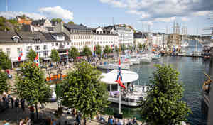 Pollen Og Båter Foto Mona Hauglid